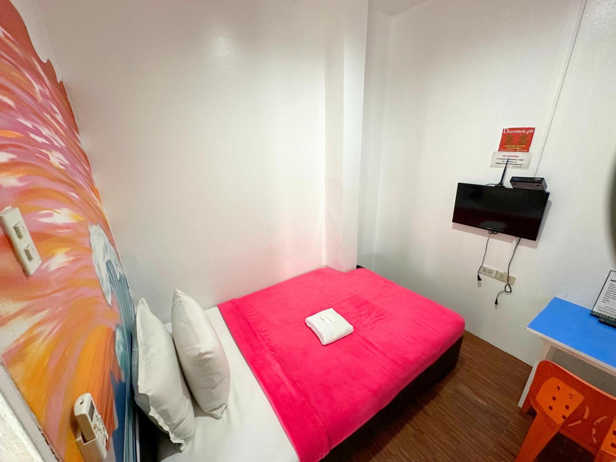 Dormitelsph Bgc Hotel Makati City Bagian luar foto