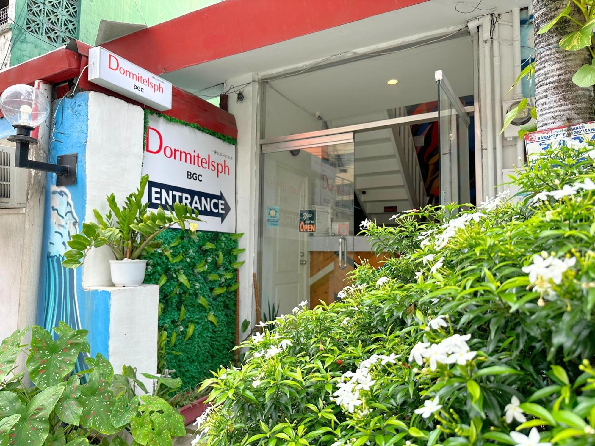 Dormitelsph Bgc Hotel Makati City Bagian luar foto